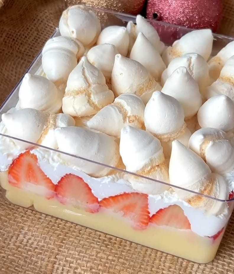 CAKE-BOX-MORANGOFFEE