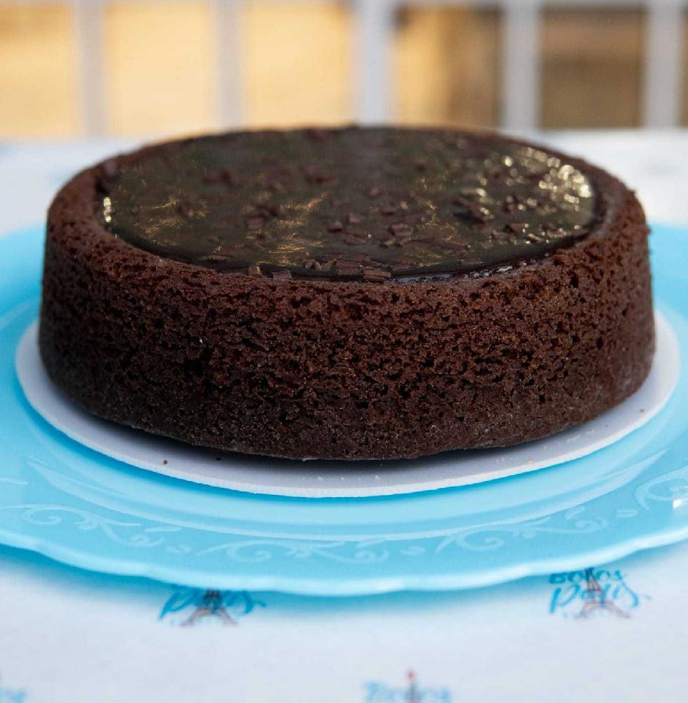 BOLO-PISCINA-DE-CHOCOLATE
